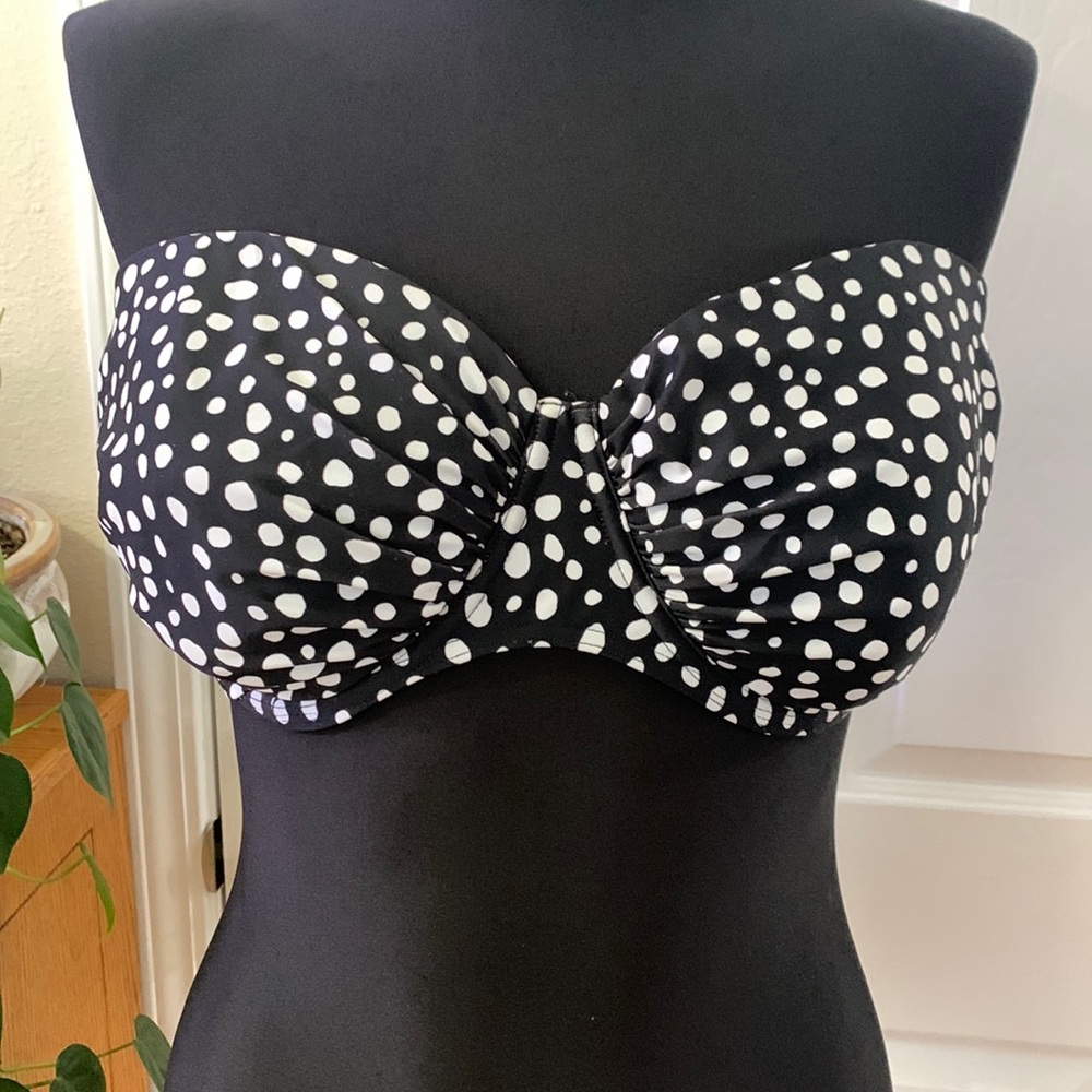 Women’s swim top